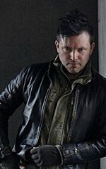 Джон Суарес