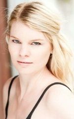 Холли Харгривз