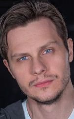 Сергей Шароватов