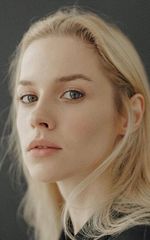 Полина Давыдова