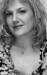 Лорриэнн Холл