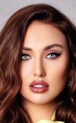 Анна Мезенцева